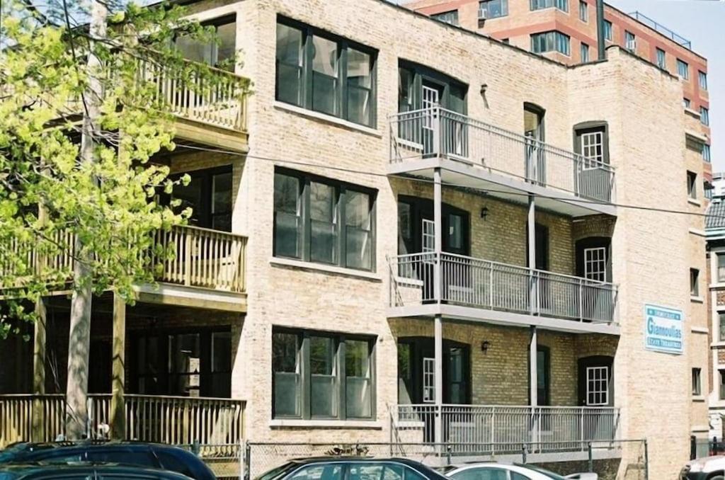 Wrigleyville Home Away From Home! 5 Mins From Downtown! Steps From Lake!! Cozy! Chicago Exterior foto