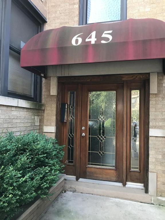 Wrigleyville Home Away From Home! 5 Mins From Downtown! Steps From Lake!! Cozy! Chicago Exterior foto